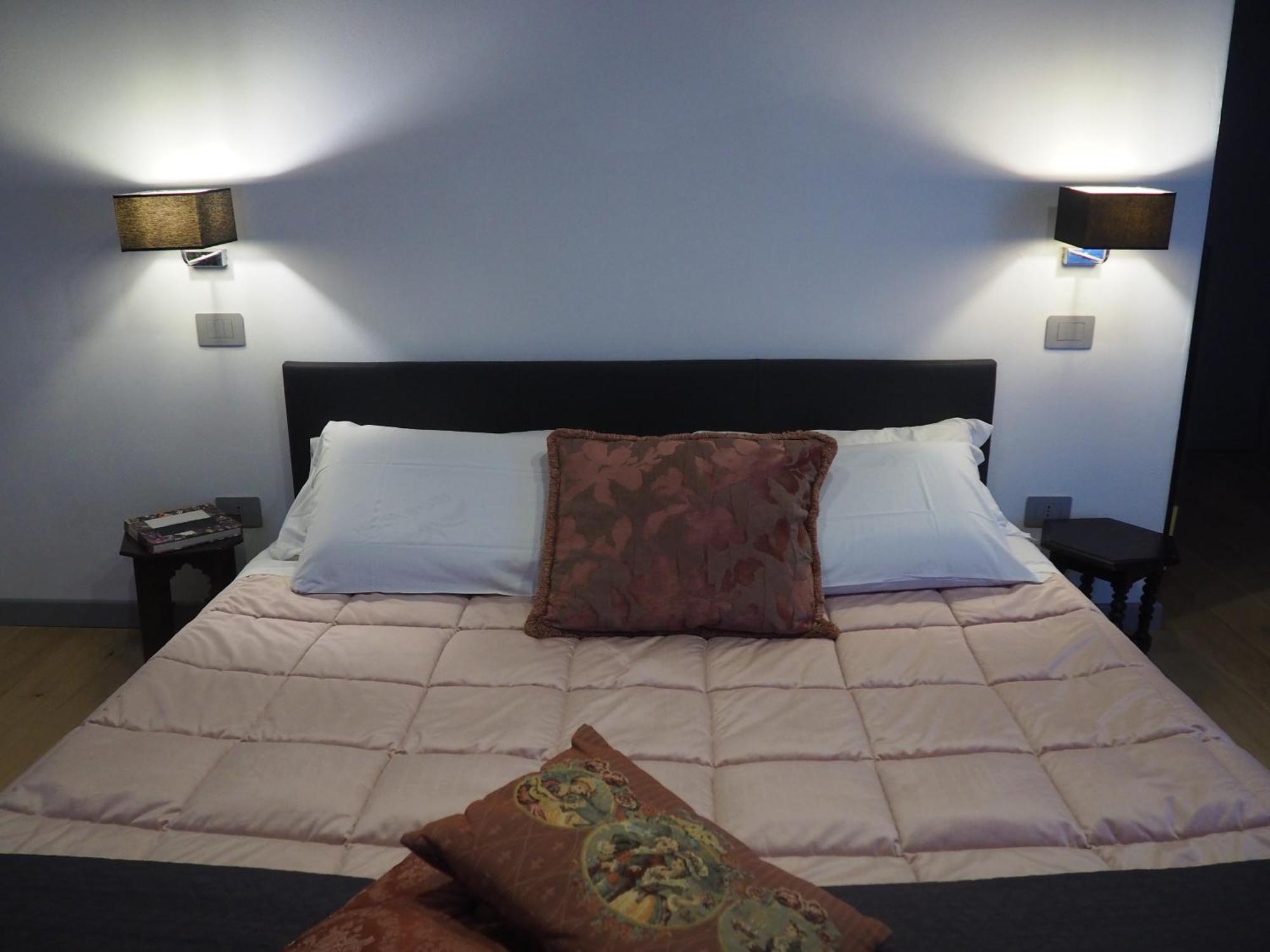 The Rose Suite เซียนา ภายนอก รูปภาพ